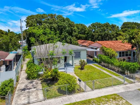 167 W 34th Street Hialeah FL 33012
