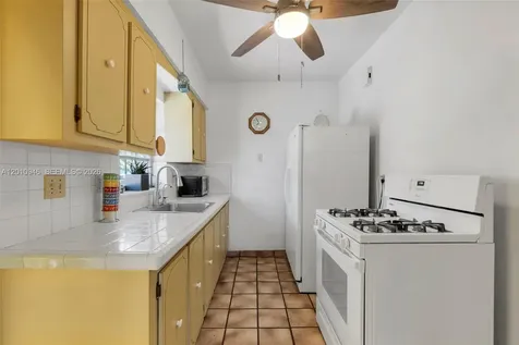 167 W 34th Street Hialeah FL 33012