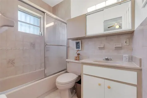 167 W 34th Street Hialeah FL 33012