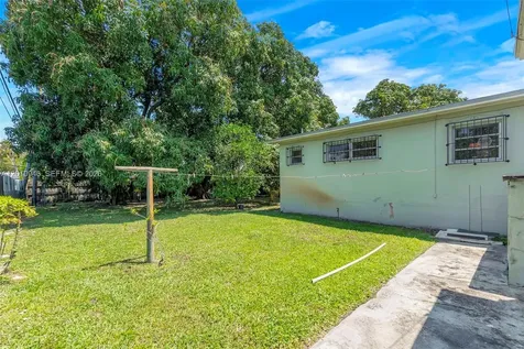 167 W 34th Street Hialeah FL 33012