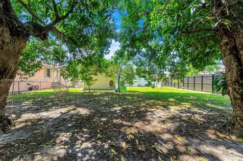 167 W 34th Street Hialeah FL 33012