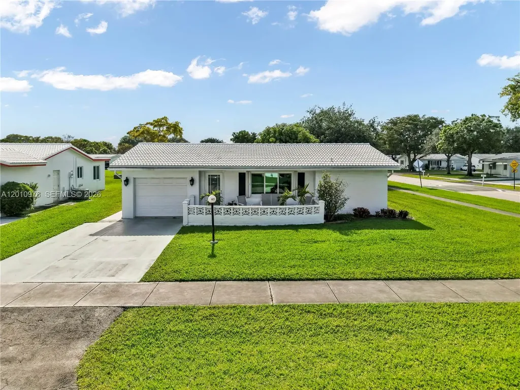 1621 NW 85th Way Plantation FL 33322