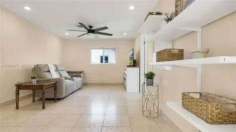 1621 NW 85th Way Plantation FL 33322