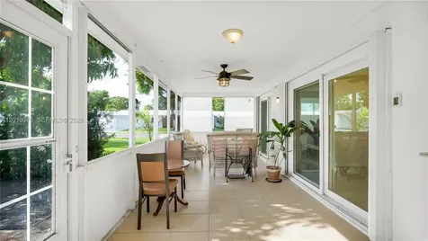 1621 NW 85th Way Plantation FL 33322