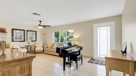 1621 NW 85th Way Plantation FL 33322