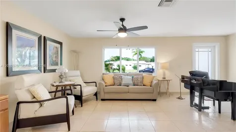 1621 NW 85th Way Plantation FL 33322