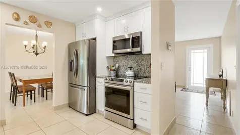 1621 NW 85th Way Plantation FL 33322