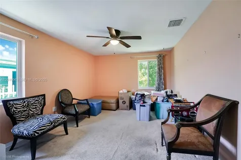 3278 Thomas Avenue Miami FL 33133