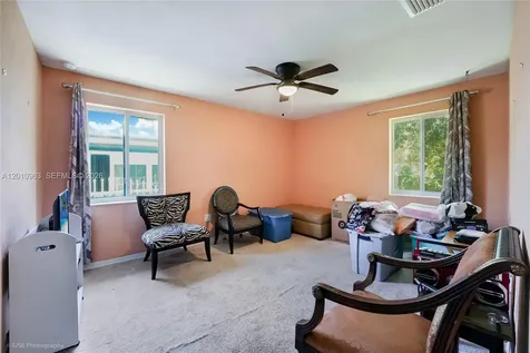 3278 Thomas Avenue Miami FL 33133