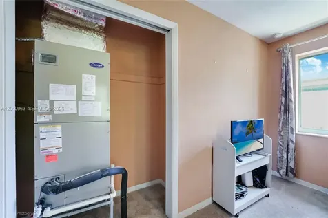 3278 Thomas Avenue Miami FL 33133