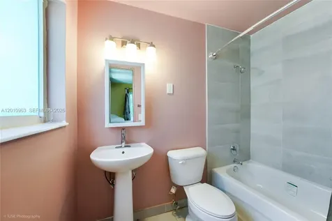 3278 Thomas Avenue Miami FL 33133