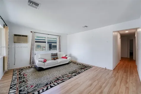 3278 Thomas Avenue Miami FL 33133