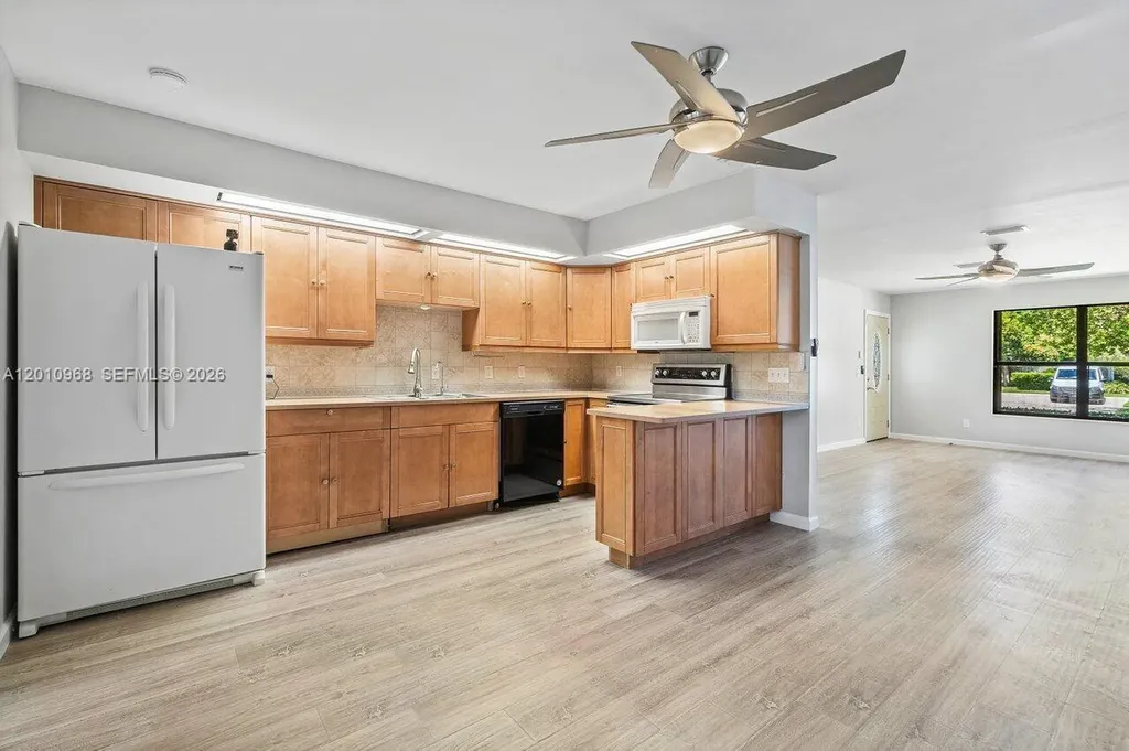1367 Riverside Circle Wellington FL 33414