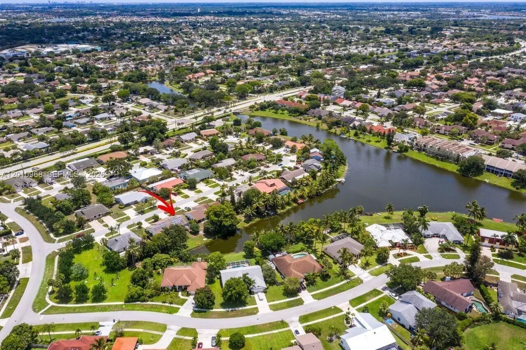1367 Riverside Circle Wellington FL 33414