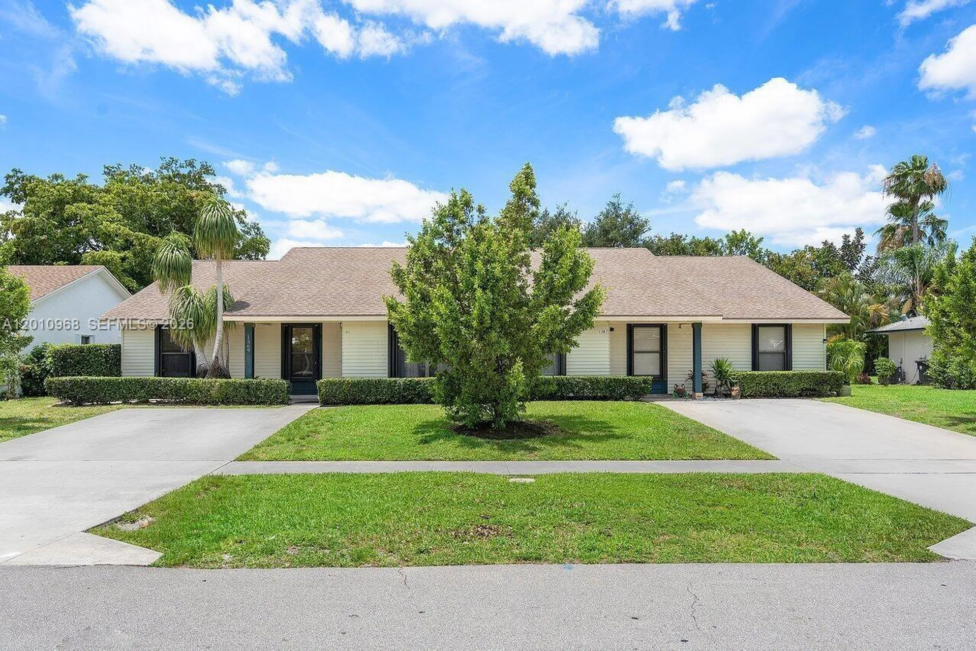 1367 Riverside Circle Wellington FL 33414