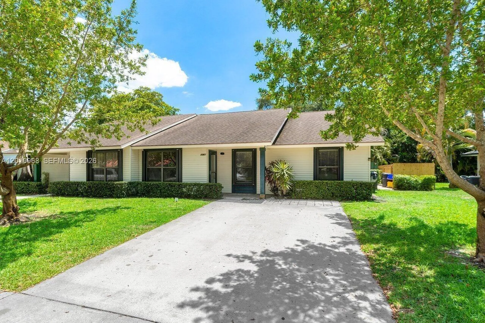 1367 Riverside Circle Wellington FL 33414