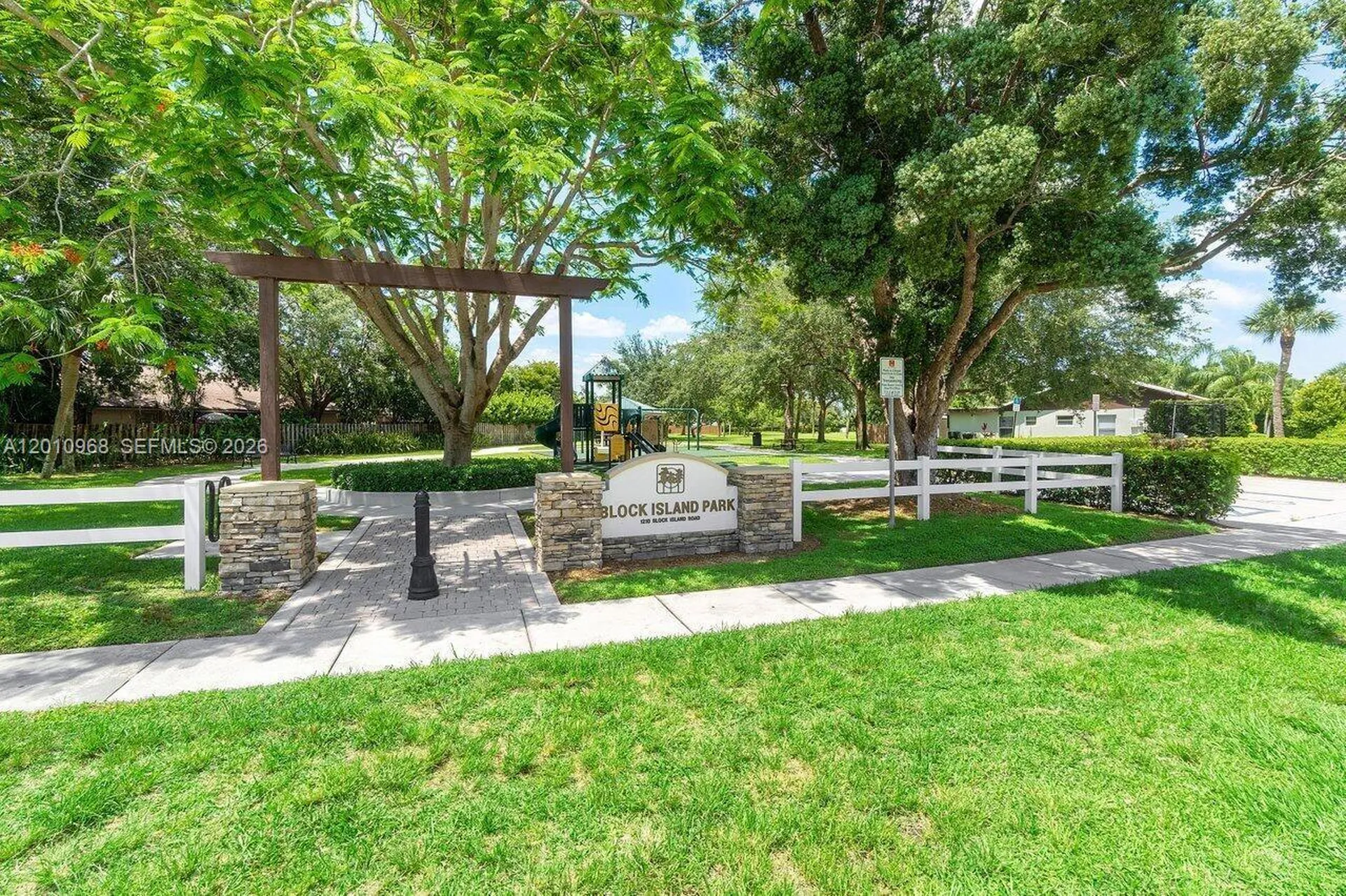 1367 Riverside Circle Wellington FL 33414