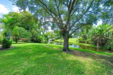 1367 Riverside Circle Wellington FL 33414