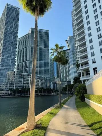 701 Brickell Key Boulevard Miami FL 33131