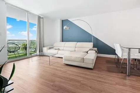1800 N Bayshore Drive Miami FL 33132