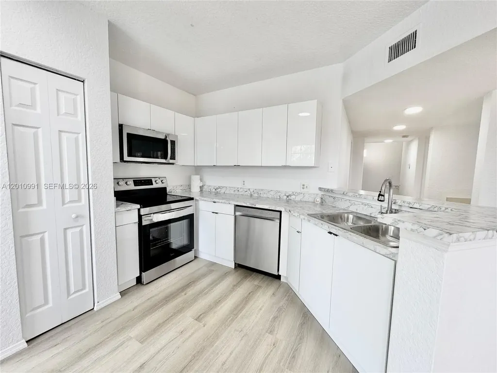 2311 Belmont Lane North Lauderdale FL 33068
