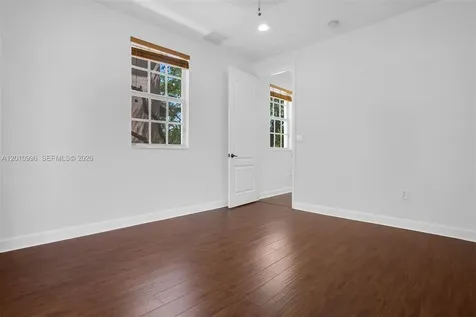 454 SW 147th Avenue Pembroke Pines FL 33027