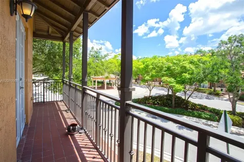 454 SW 147th Avenue Pembroke Pines FL 33027
