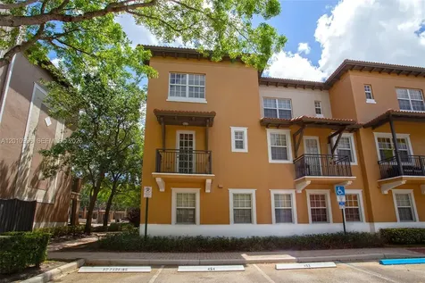 454 SW 147th Avenue Pembroke Pines FL 33027