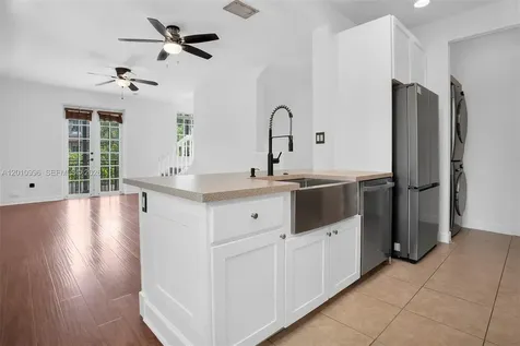 454 SW 147th Avenue Pembroke Pines FL 33027