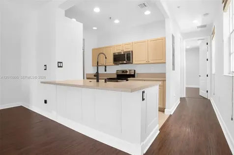 454 SW 147th Avenue Pembroke Pines FL 33027