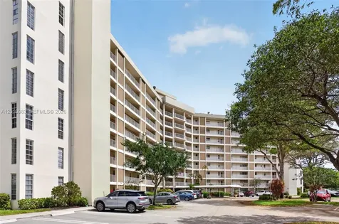 3090 N Course Drive Pompano Beach FL 33069