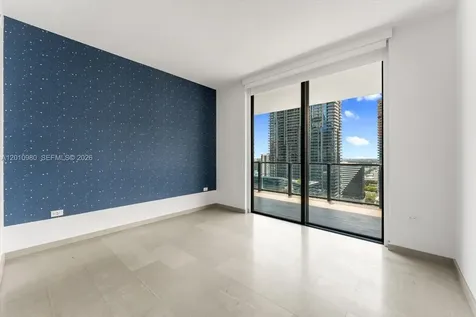 68 SE 6th Street Miami FL 33131