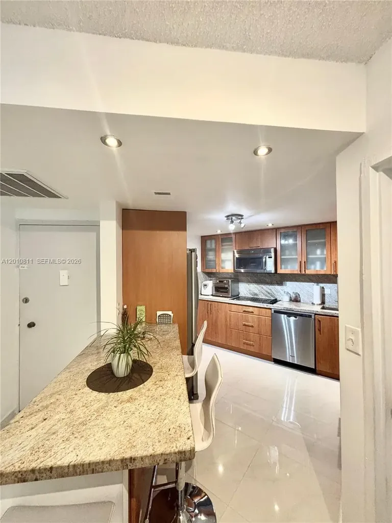 999 Brickell Bay Drive Miami FL 33131