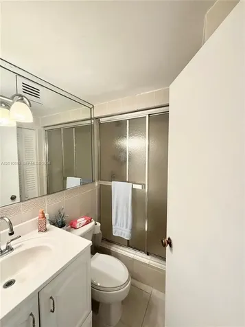 999 Brickell Bay Drive Miami FL 33131