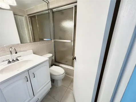 999 Brickell Bay Drive Miami FL 33131