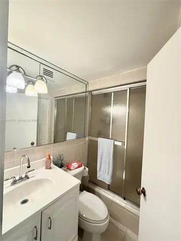 999 Brickell Bay Drive Miami FL 33131