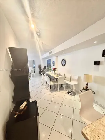999 Brickell Bay Drive Miami FL 33131