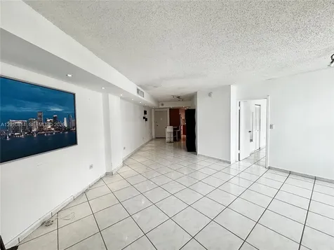 999 Brickell Bay Drive Miami FL 33131