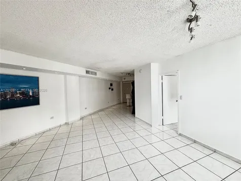 999 Brickell Bay Drive Miami FL 33131