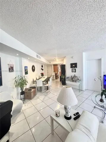 999 Brickell Bay Drive Miami FL 33131