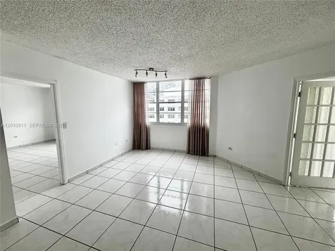 999 Brickell Bay Drive Miami FL 33131