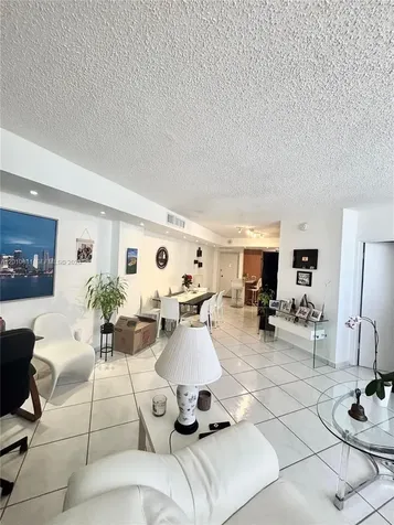 999 Brickell Bay Drive Miami FL 33131