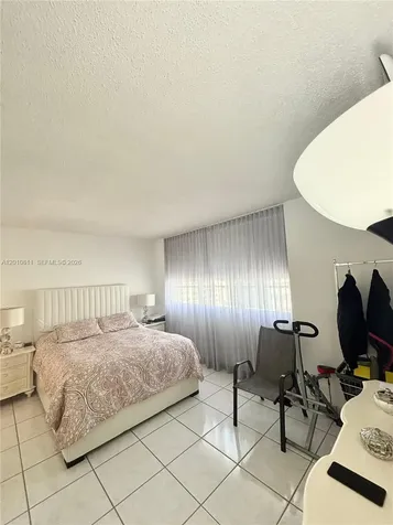 999 Brickell Bay Drive Miami FL 33131