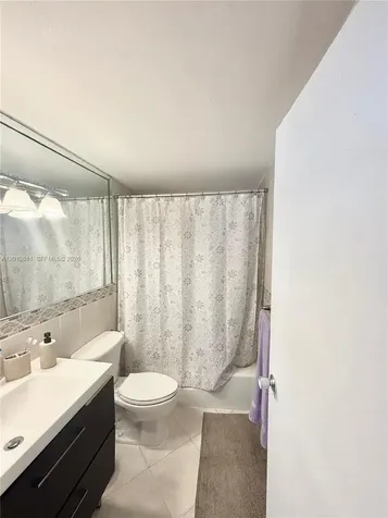 999 Brickell Bay Drive Miami FL 33131