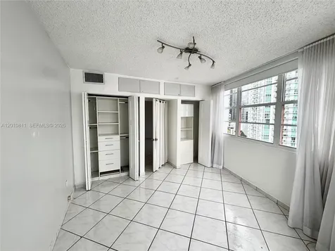 999 Brickell Bay Drive Miami FL 33131
