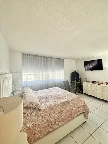 999 Brickell Bay Drive Miami FL 33131