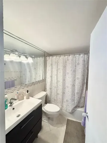 999 Brickell Bay Drive Miami FL 33131
