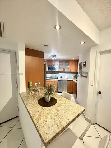 999 Brickell Bay Drive Miami FL 33131