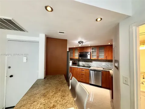 999 Brickell Bay Drive Miami FL 33131