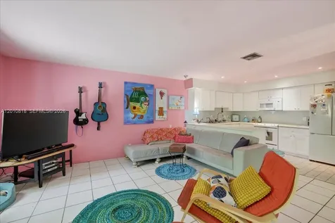 177 NE 6th Court Dania Beach FL 33004